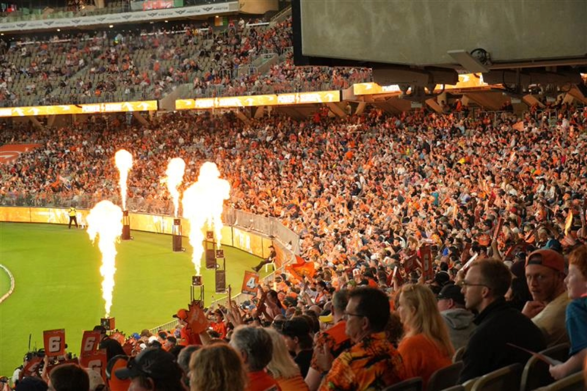 Crowd at Optus Stadium during BBL match